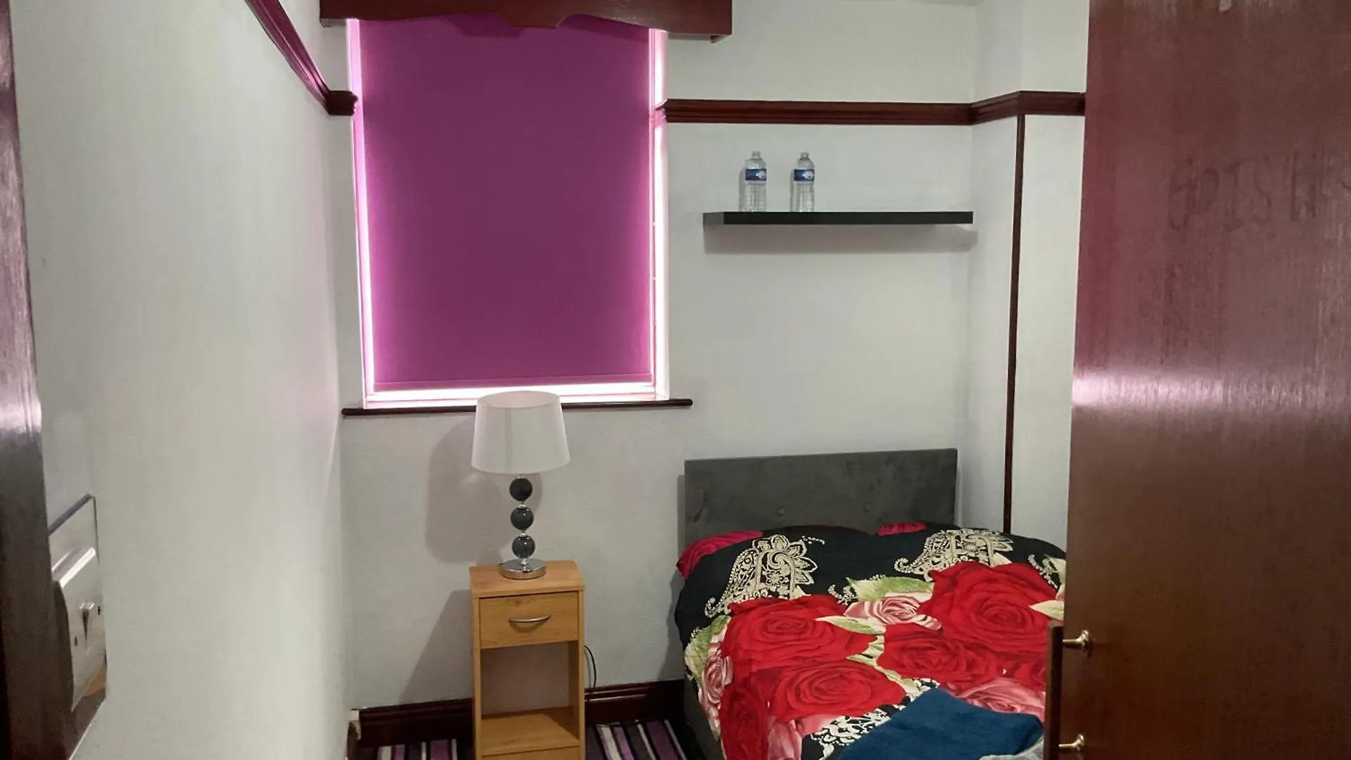 Tidy Room In Nottingham